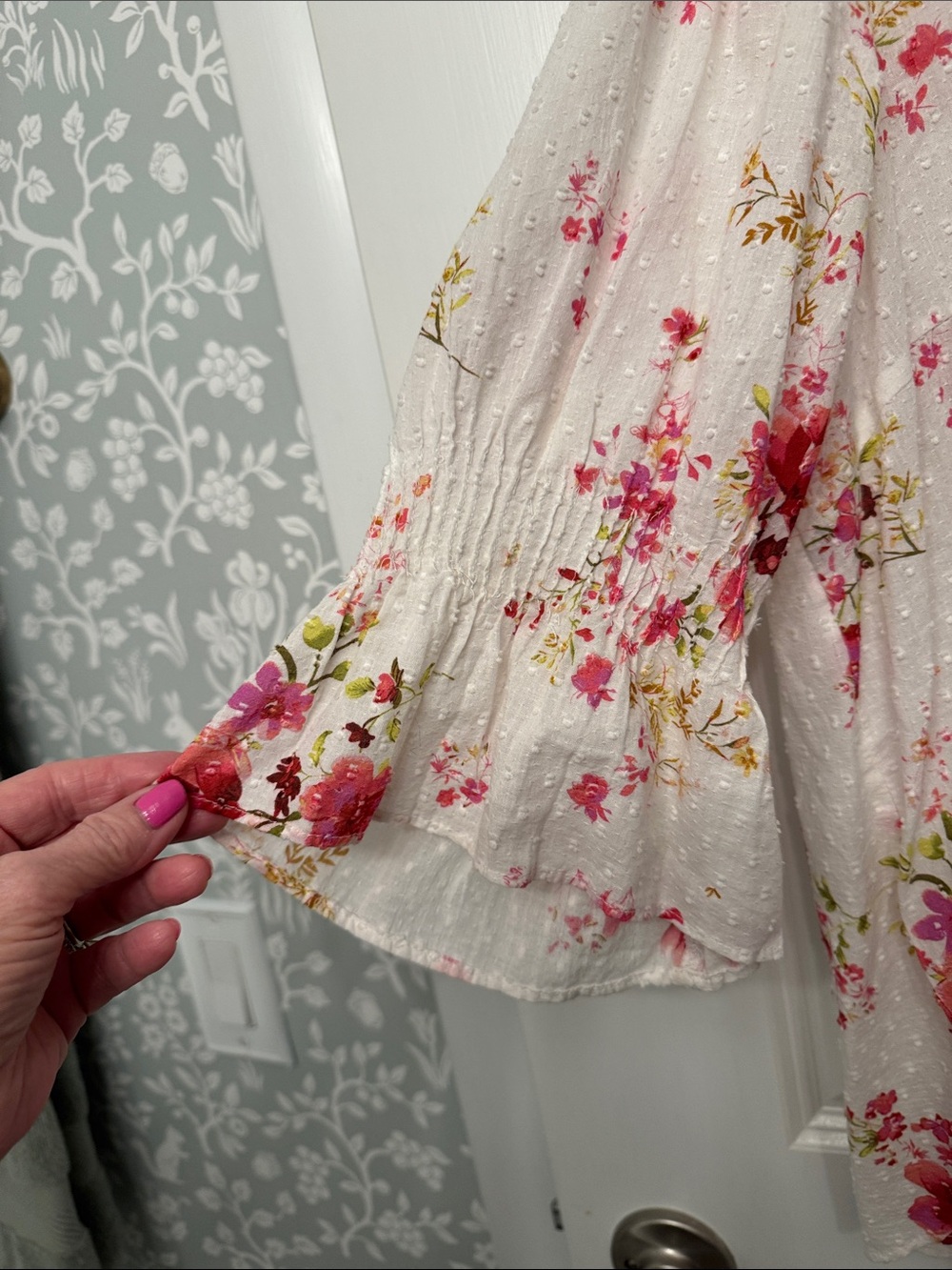 Anthropologie Cream Blouse with Pink and Red Floral Ruffles - Picture 2 of 2